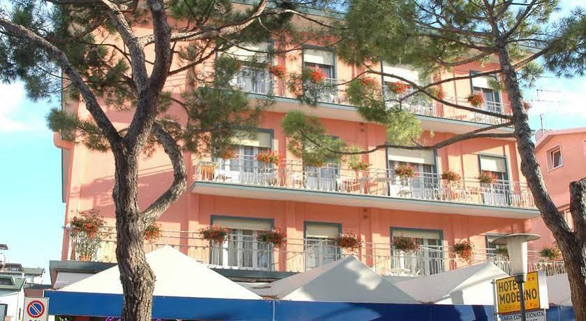 Hotel Moderno Lido di Jesolo Exterior foto